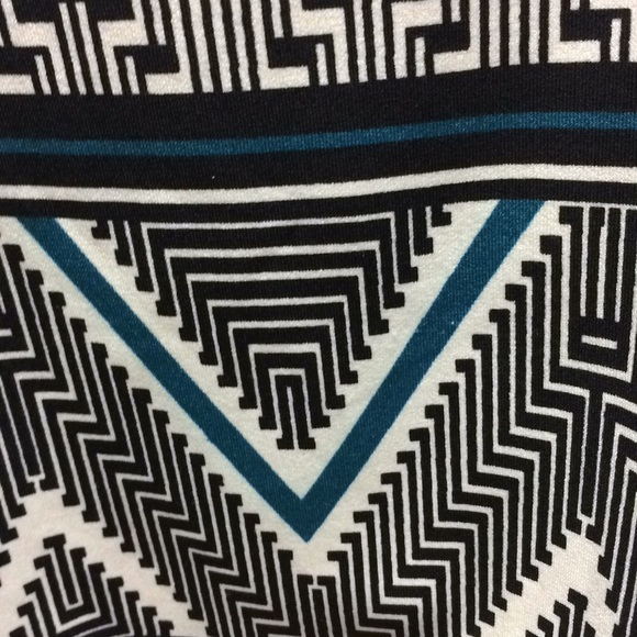 Geometric tunic - Picture 4 of 6